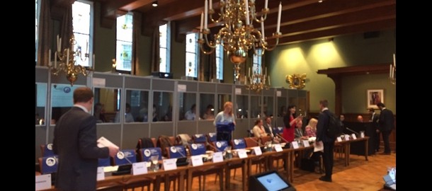 csm_EU_tolken_in_provinciehuis_655195d7fd